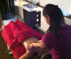 La sposa durante un massaggio