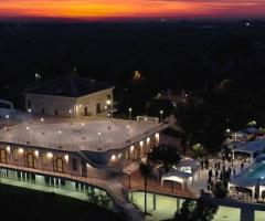 Regina Bona Sforza Ricevimenti - Vista serale dall'alto