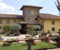 Cascina con ristorante per il ricevimento di matrimonio a Torino