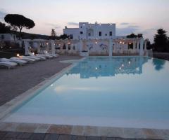 Masseria Santa Teresa - La piscina di sera