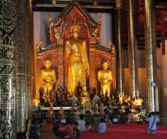 Visita ai templi buddisti per il viaggio di nozze