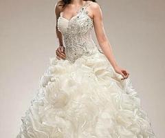 Elaborato abito da sposa dell'Atelier Victoria Paradise Spose di Modena