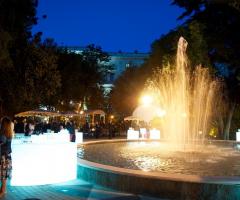 Esterno con fontana della location