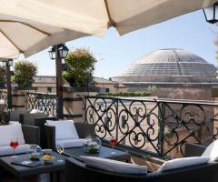 Terrazza panoramica a Roma con vista sul Pantheon