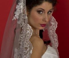 Vestito da sposa con scollo a cuore
