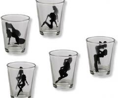 Bicchieri sexy per addio al celibato