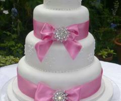 Wedding cake nastri e swarosky - Fantasie di Zucchero