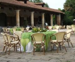 Allestimento matrimonio all'aperto