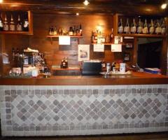 Bancone interno al ristorante