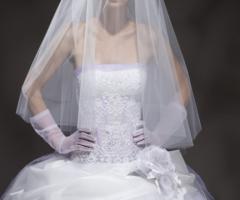 Anna's Dress - Abito da sposa con velo