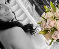 Rosa con bouquet a colori selettivi