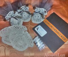 sacchetti e partecipazioni artigianali solo su ordinazione, per un evento speciale