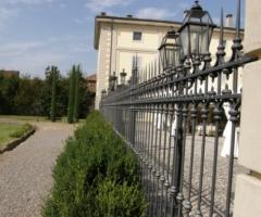 Esterno della location d\'epoca per le nozze