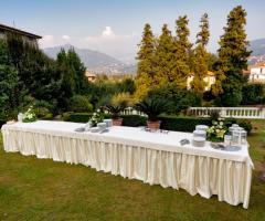 Villa Giani - Il buffet in giardino