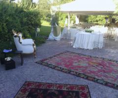 Allestimento del giardino di Villa Carola per il matrimonio