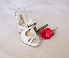 Scarpe sposa artigianali ad Aci Castello (Catania) con Luciana Cavalli