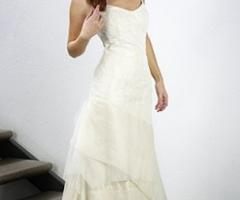 Particolare e pregiato abito da sposa dell'Atelier Joélia di Bologna