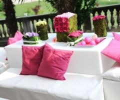 Allestimento del matrimonio in giardino