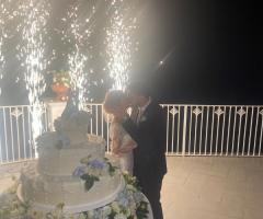 Francesca e Nevia wedding planner - Torta nuziale con fuochi d'artificio