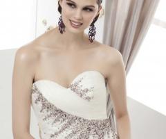 Prezioso abito da sposa dell'Atelier Splendida Giornata di Rimini