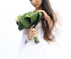 Foto della sposa con il suo bouquet