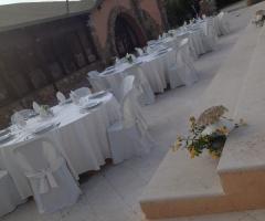 Tovaglie e vestine color champagne - Valle della Luna