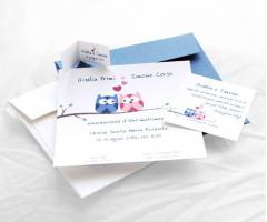 Partecipazione, invito, bigliettino bomboniera cartoncino bianco effetto denim - Busta abbinata a scelta tra 2 colori (bianco e blu) - Sweetevents