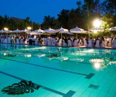 ricevimento a bordo piscina