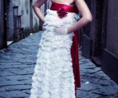 Vestito da sposa in tessuto naturale