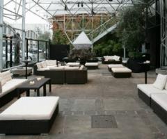 Allestimento del cortile coperto