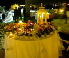 Vasetti di fiori da regalare agli invitati del matrimonio