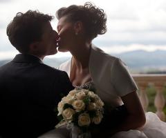 L'attimo prima del bacio, tutto si ferma