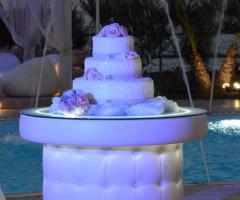 Villa Torre Rossa - Wedding cake con rose decorate