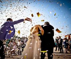 l'uscita dalla chiesa