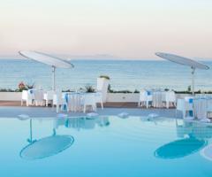 Kora Pool and Beach Events - Ricevimento di matrimonio a bordo piscina a Napoli