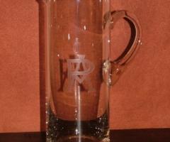 Brocca in cristallo decorata