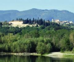 Vista panoramica dalla villa per ricevimenti di matrimonio