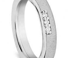 Fede nuziale satinata con diamantini