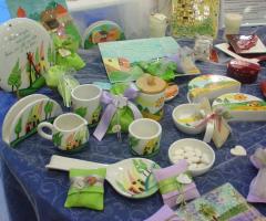 Oggetti per la cucina e di complemento decorati a mano