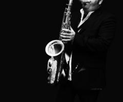 Attimi di sax per le nozze