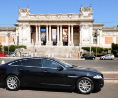 Macchina sportiva per il matrimonio