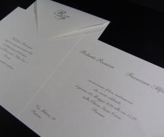 Art. 1083

Carta e busta: bianca martellata
Farfalle glitterate

A richiesta iniziali in rilievo e iniziali a caldo