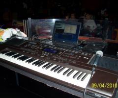 Tastiera piano bar e karaoke per la festa di nozze