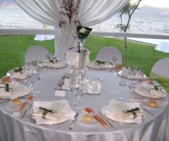 Ricevimento di matrimonio in riva al mare