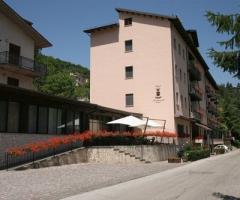 Ingresso all'Hotel Miramonti