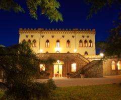 Facciata principale della villa per matrimoni