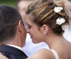 Foto degli sposi durante il ricevimento di nozze