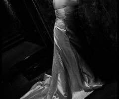 Foto in bianco e nero della sposa