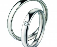 Fedi nuziali con brillante