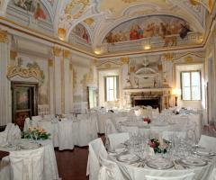 Sala con affreschi per il ricevimento nuziale